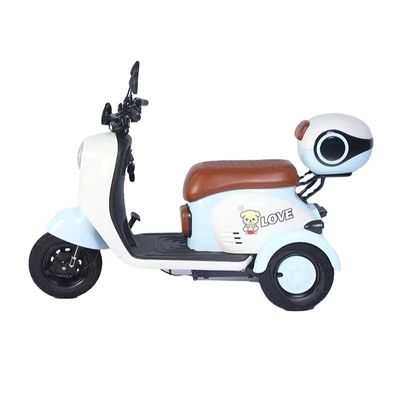 প্রাপ্তবয়স্কদের জন্য 600W মোটর পাওয়ার 3-চাকা স্কুটার রিয়ার হাব মোটর অবস্থান ইন্টিগ্রেটেড ব্যাটারি
